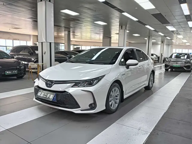 Фотография автомобиля — Toyota Corolla