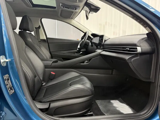 Hyundai Elantra — Фото автомобиля 8