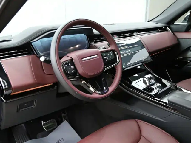 Land Rover Range Rover Sport — Фото автомобиля 13