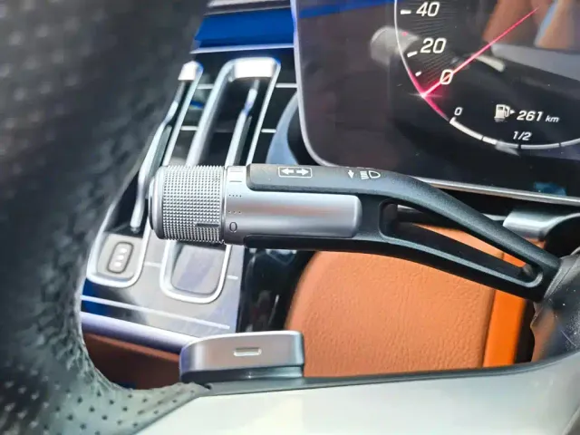 Mercedes-Benz S-Class — Фото автомобиля 29