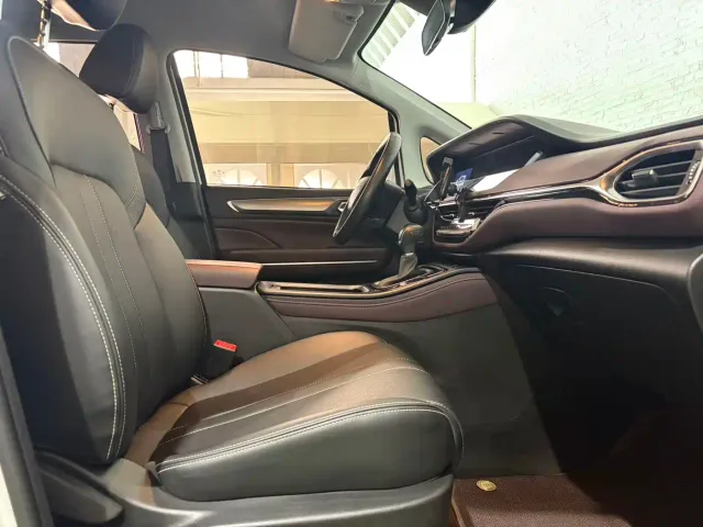 GAC Trumpchi M6 — Фото автомобиля 9
