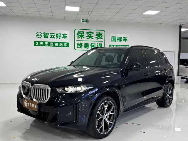 Фотография автомобиля — BMW X5