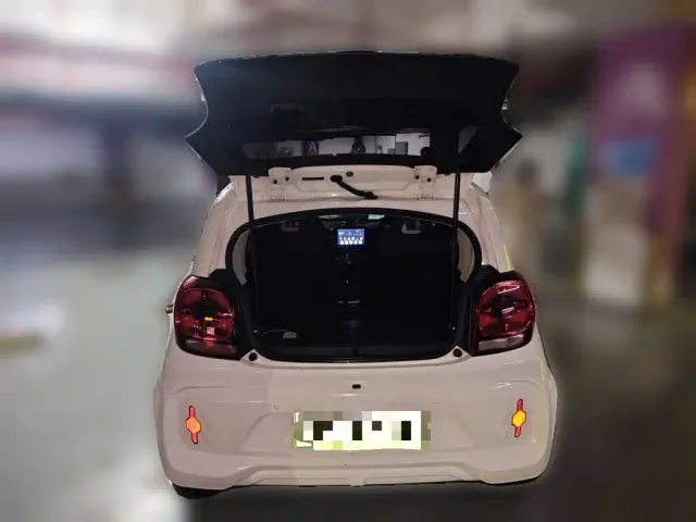 Roewe Clever — Фото автомобиля 15