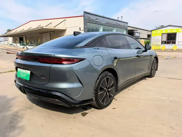 BYD Han L — Фото автомобиля 8