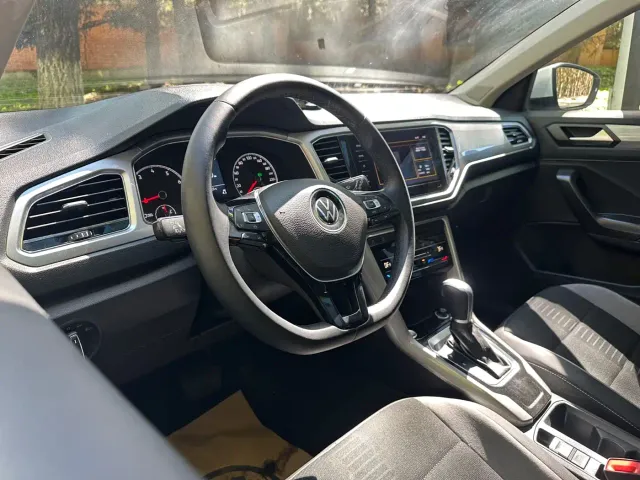 Volkswagen T-Roc — Фото автомобиля 18