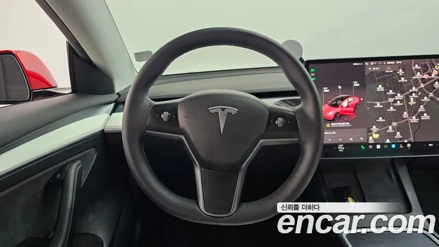 Tesla Model 3 — Фото автомобиля 19