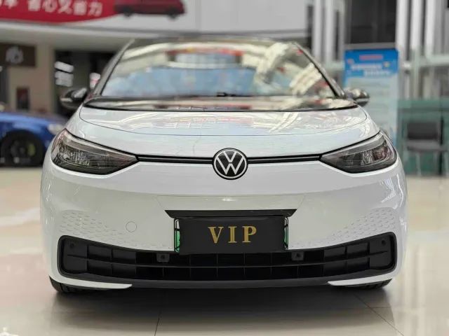 Volkswagen ID.3 — Фото автомобиля 2
