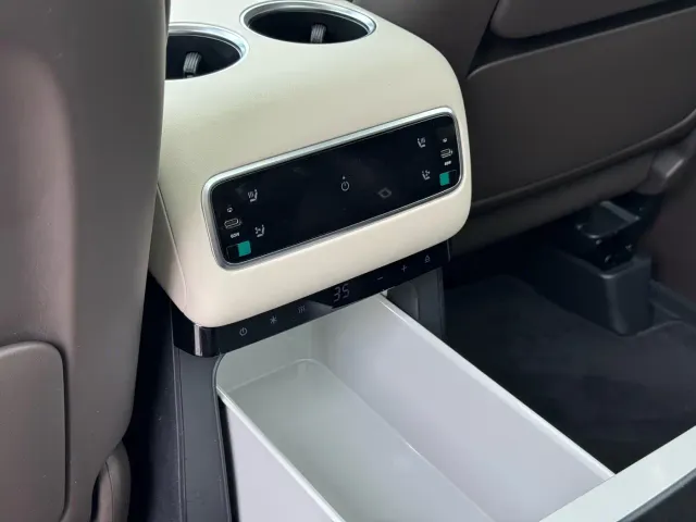Li Auto MEGA — Фото автомобиля 18