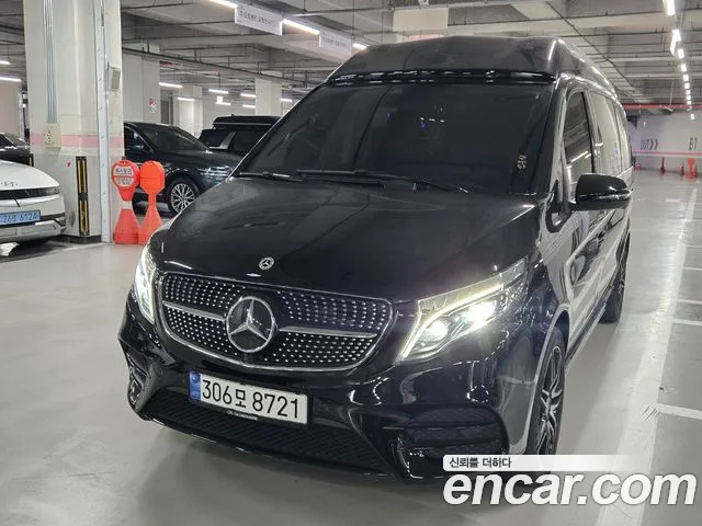 Фотография автомобиля — Mercedes-Benz V-Class