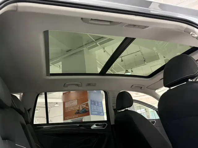 Volkswagen Tiguan L — Фото автомобиля 18