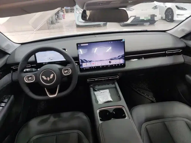 Wuling Starlight — Фото автомобиля 9