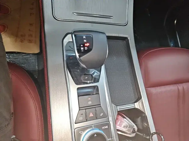 Jetour X70 Plus — Фото автомобиля 13