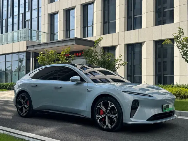 Nio ET5 — Фото автомобиля 5