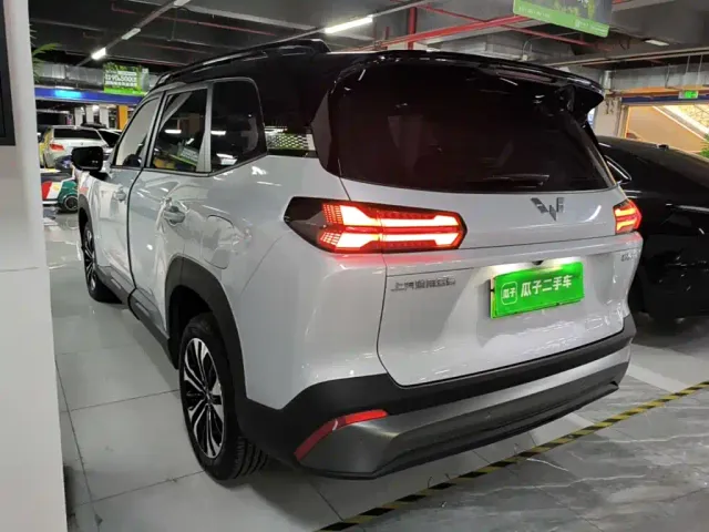 Wuling Starlight 730 — Фото автомобиля 4