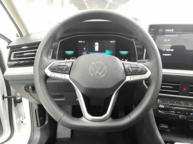 Volkswagen Sagitar — Фото автомобиля 7