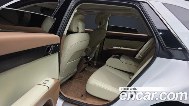 Hyundai Grandeur GN7 — Фото автомобиля 21