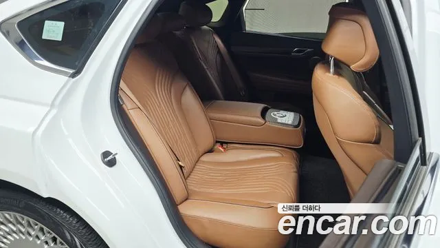 Genesis G80 Бензин 3.5 турбо AWD — Фото автомобиля 11