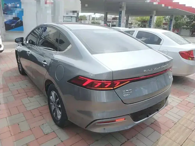 BYD Qin PLUS — Фото автомобиля 4
