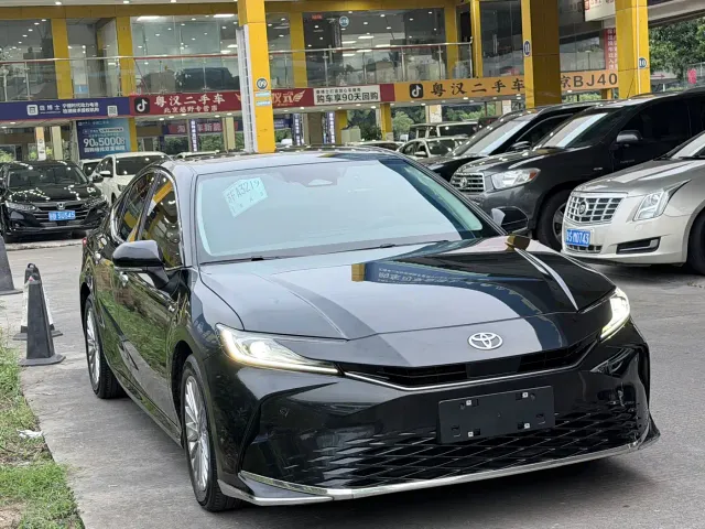 Toyota Camry — Фото автомобиля 3