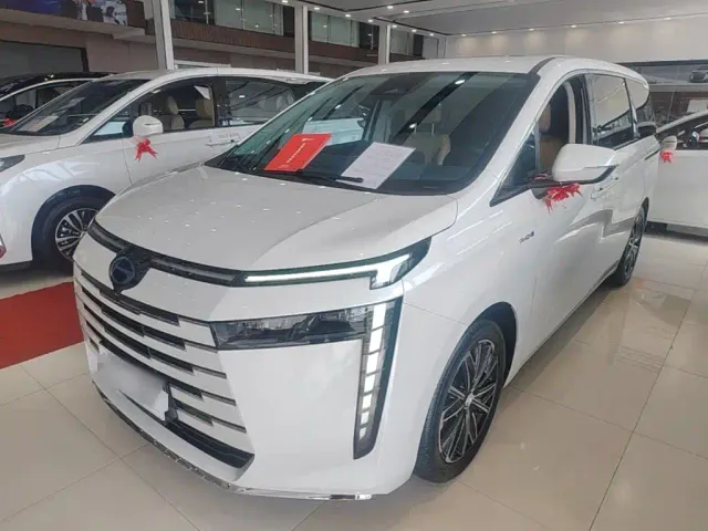 Фотография автомобиля — GAC Trumpchi E8