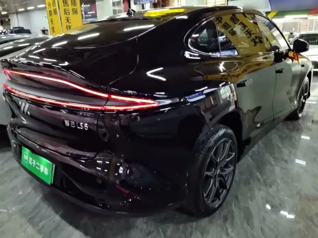 IM Motors LS6 — Фото автомобиля 6