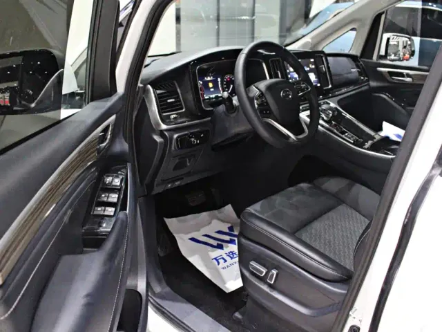 GAC Trumpchi M8 — Фото автомобиля 4