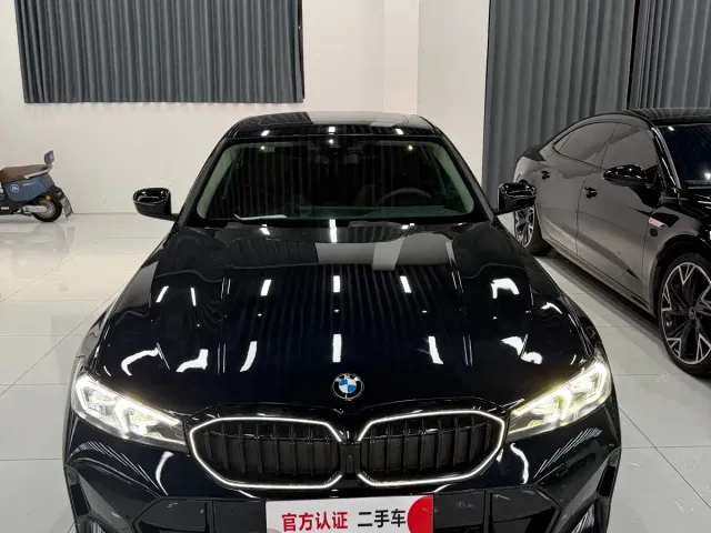 Фотография автомобиля — BMW 3 Series