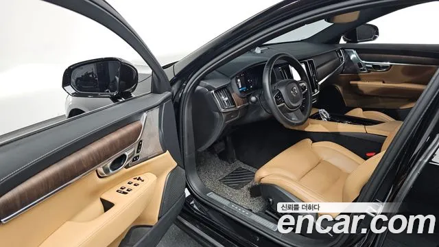 Вольво S90 — Фото автомобиля 11