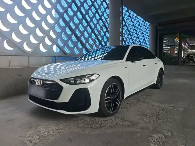 Фотография автомобиля — Audi A5L