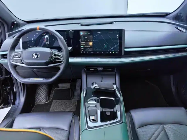 Changan UNI-T — Фото автомобиля 12