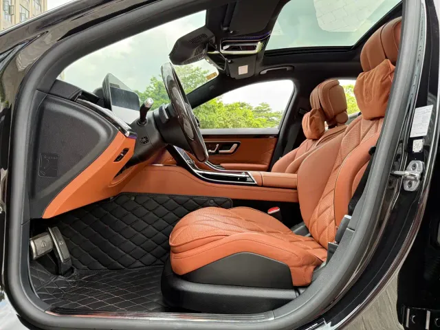 Mercedes-Benz Maybach S-Class — Фото автомобиля 15