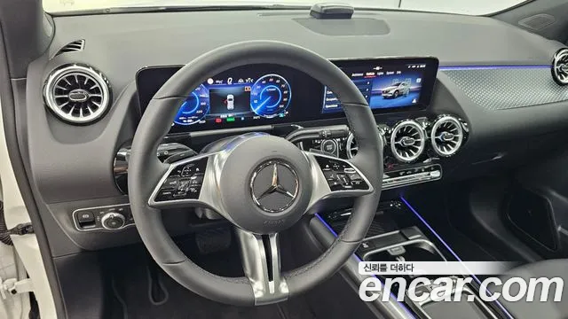Mercedes-Benz EQA — Фото автомобиля 13