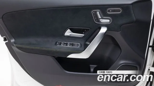 Mercedes-Benz A-Class W177 — Фото автомобиля 15