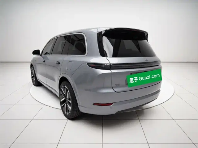Li Auto L9 — Фото автомобиля 4