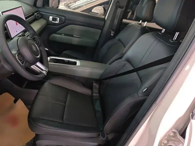 Baojun Yep Plus — Фото автомобиля 14