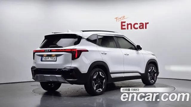 Kia Seltos — Фото автомобиля 2