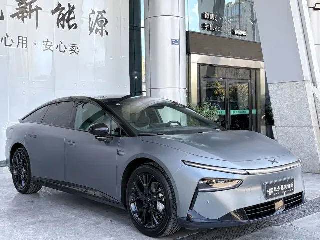 Xpeng P7+ — Фото автомобиля 3