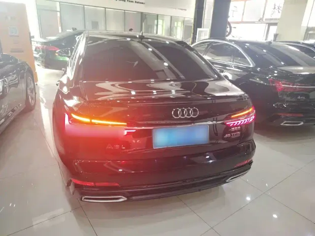 Audi A6L — Фото автомобиля 3