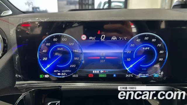 Mercedes-Benz EQA — Фото автомобиля 14