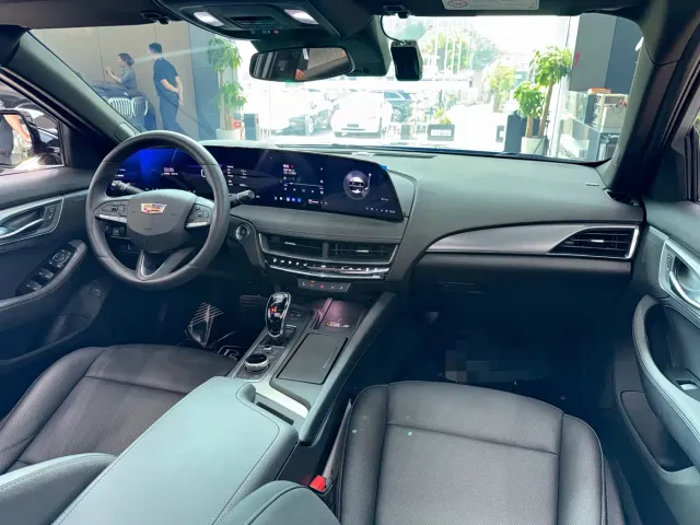 Cadillac CT5 — Фото автомобиля 5