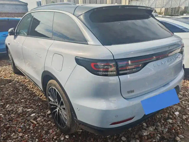 Leapmotor C11 — Фото автомобиля 9