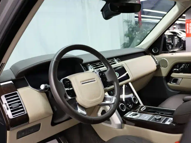 Land Rover Range Rover — Фото автомобиля 9