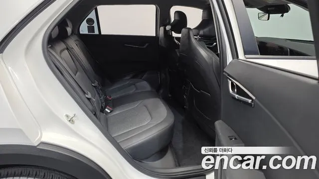 Kia Niro — Фото автомобиля 12
