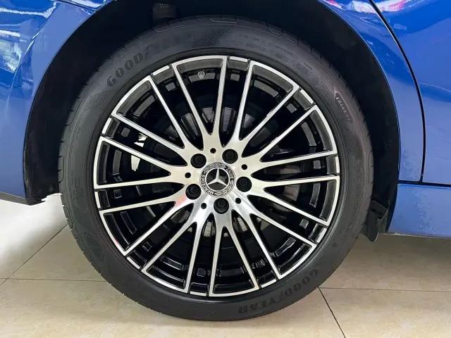 Mercedes-Benz C-Class — Фото автомобиля 27