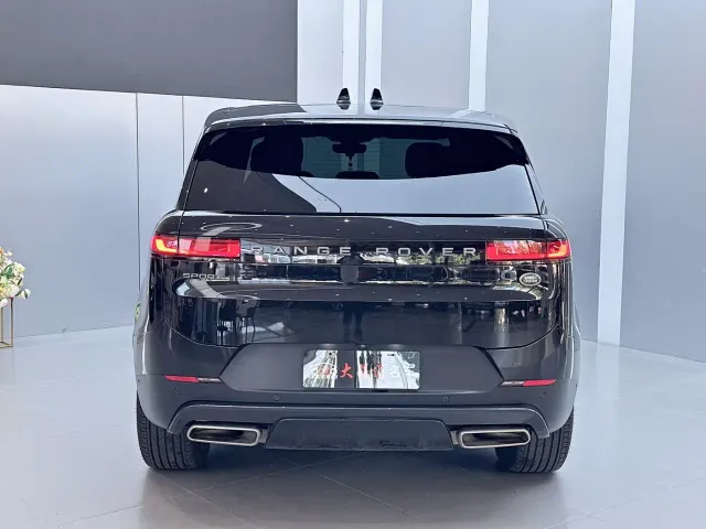 Land Rover Range Rover Sport — Фото автомобиля 19