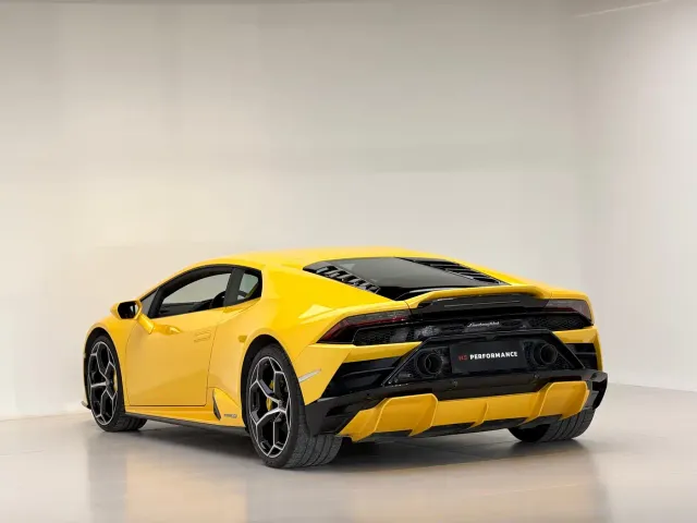 Lamborghini Huracan — Фото автомобиля 12