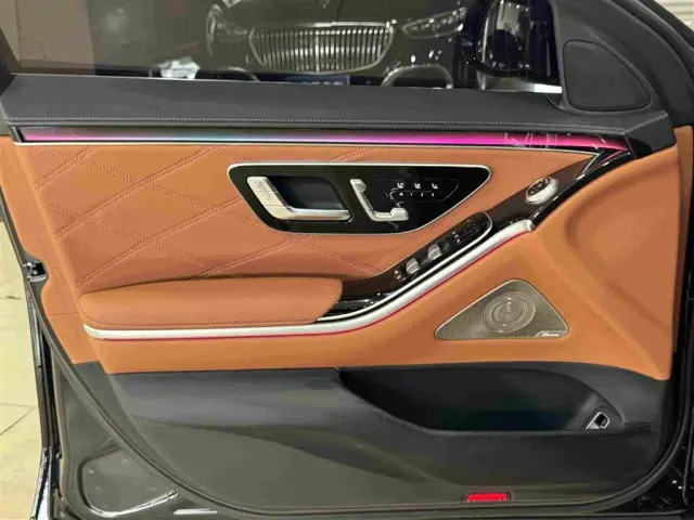 Mercedes-Benz Maybach S-Class — Фото автомобиля 23