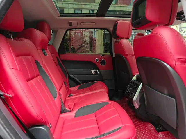 Land Rover Range Rover Sport — Фото автомобиля 17