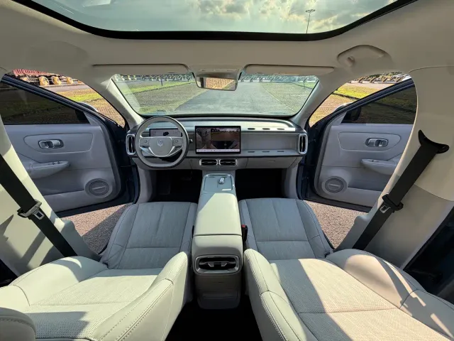 Leapmotor B10 — Фото автомобиля 25