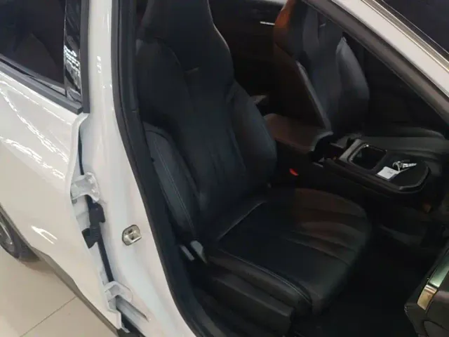 Dongfeng Fengshen L7 — Фото автомобиля 24